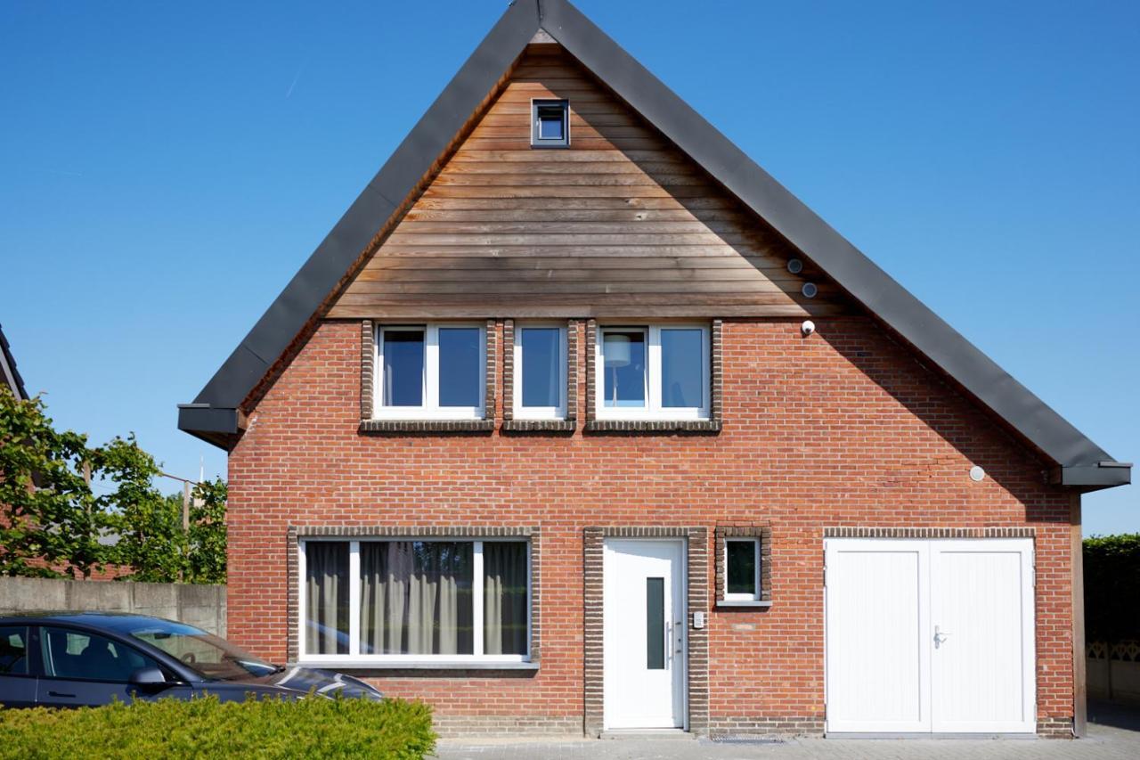 Apartment With A View And Parking Brecht Exterior photo